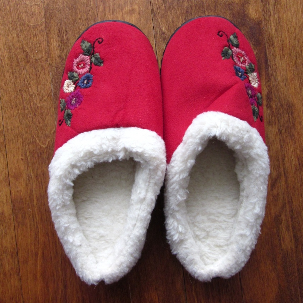 NWOT Red Slippers with Flowers Embroidered